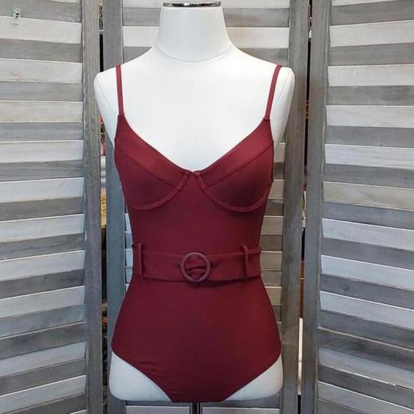 Underwire Belted One Piece Swimsuit | Shade & Shore | Small (4/6) - Picture 1 of 9